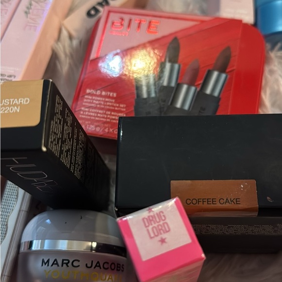 Beauty Bundle - Picture 3 of 5